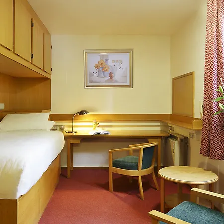 Trinity College Campus Hotell