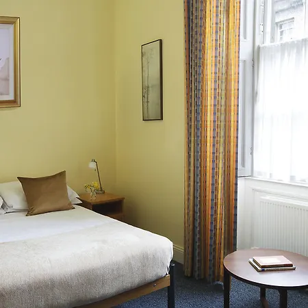 Trinity College Campus Hotel Dublín